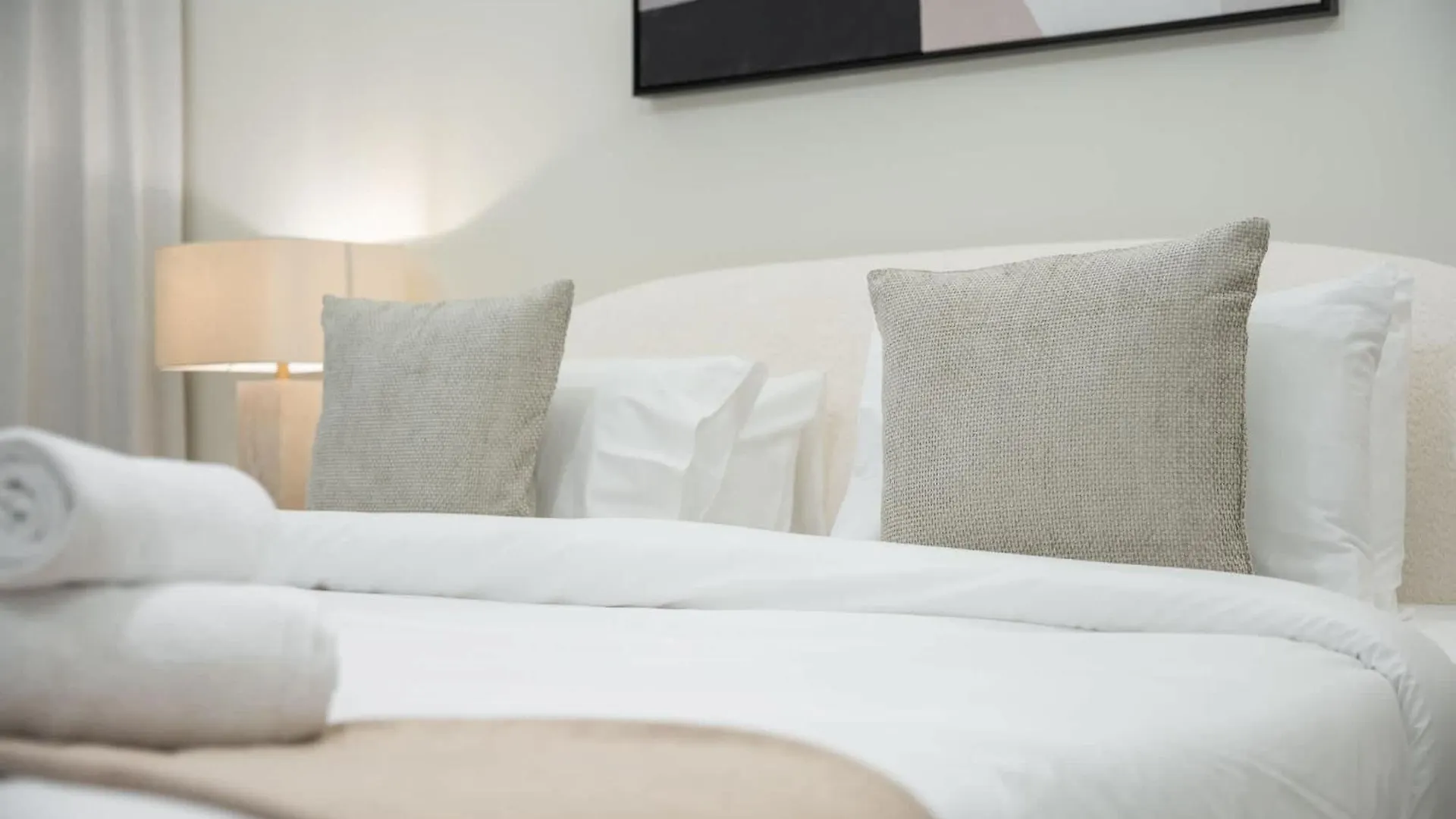 Luxury 2Br Apartment With Full Burj Khalifa View 2-Min Walk To Dubai Mall 0*,  United Arab Emirates